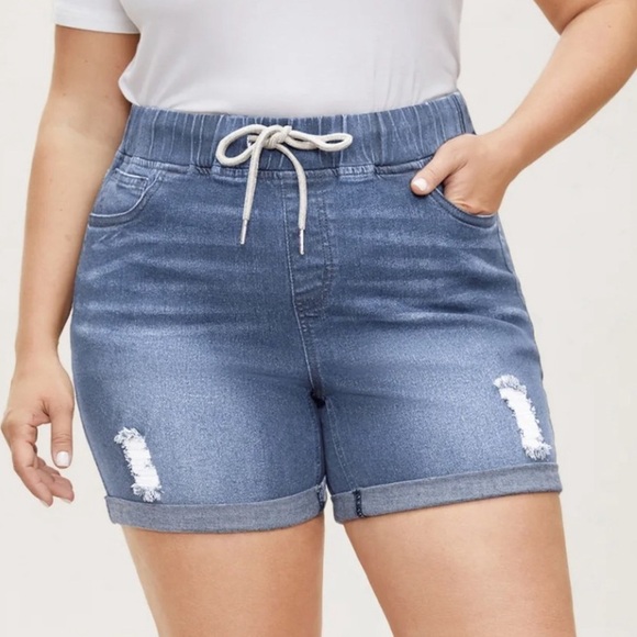 BloomChic Plus Size XL Distressed Drawstring Roll Hem Denim Shorts us16 - Picture 1 of 5